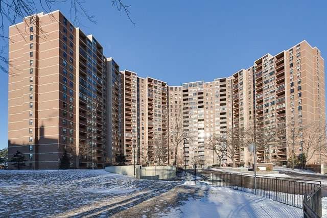 Preview image for 714 The West Mall Dr #1810, Toronto