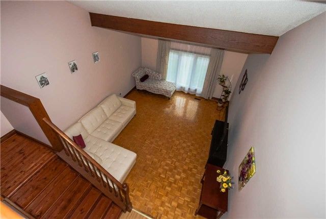 Preview image for 16 Newington Cres, Toronto
