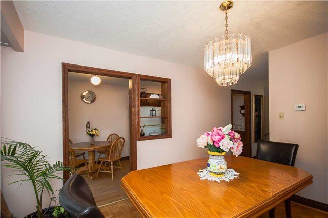Preview image for 16 Newington Cres, Toronto