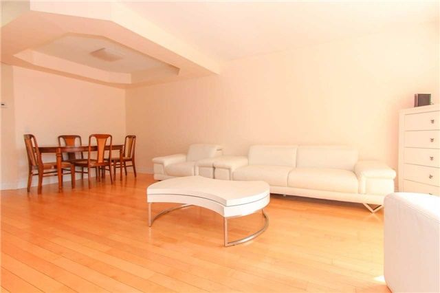 Preview image for 76 Fern Valley Cres, Brampton