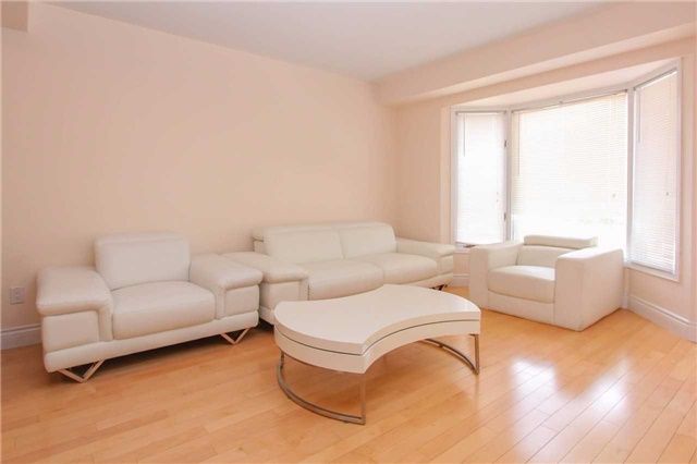 Preview image for 76 Fern Valley Cres, Brampton