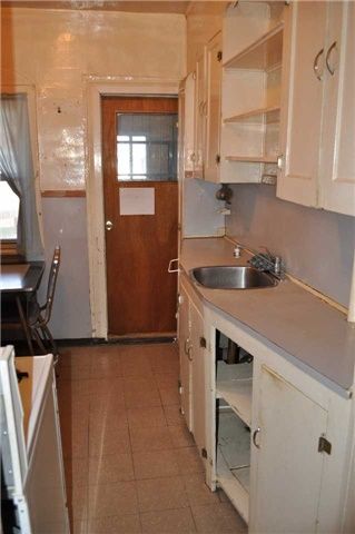 Preview image for 28 Cayuga Ave, Toronto