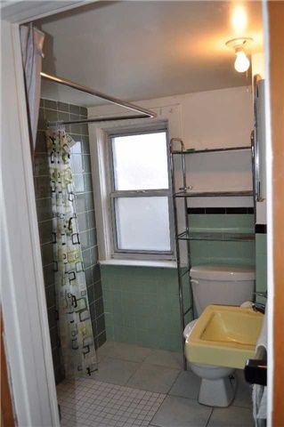 Preview image for 28 Cayuga Ave, Toronto