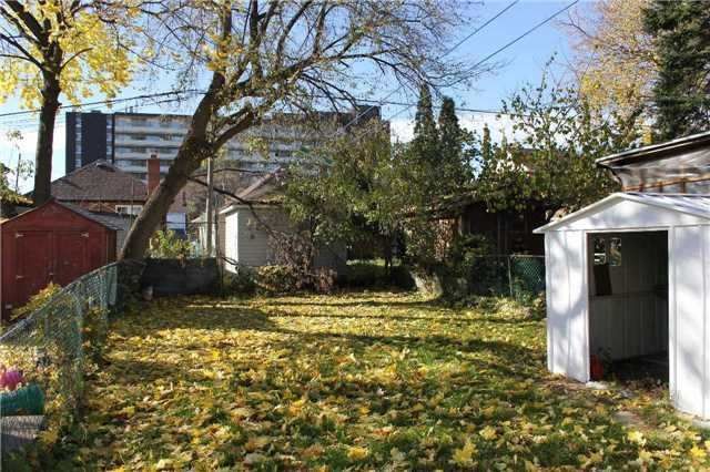 Preview image for 74 Chryessa Ave, Toronto