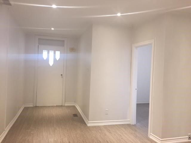 Preview image for 28 Cayuga Ave, Toronto