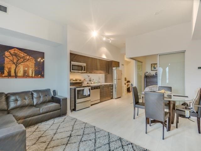 Preview image for 2220 Lake Shore Blvd W #709, Toronto