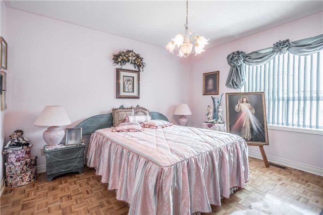 Preview image for 297 Gilbert Ave, Toronto