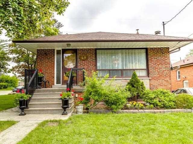 Preview image for 49 Ashbourne Dr, Toronto