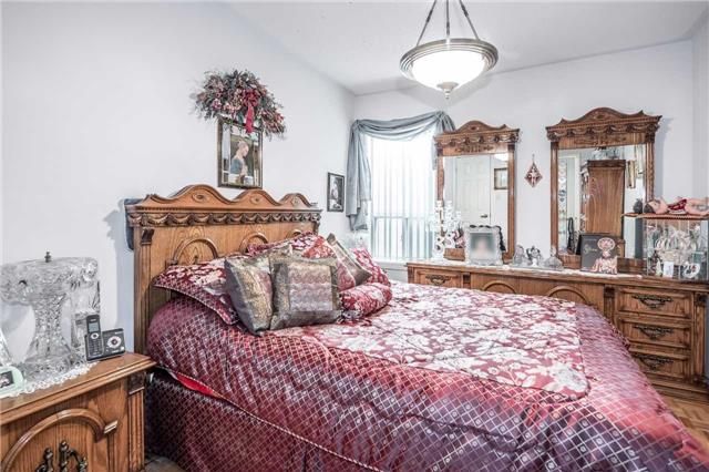 Preview image for 297 Gilbert Ave, Toronto