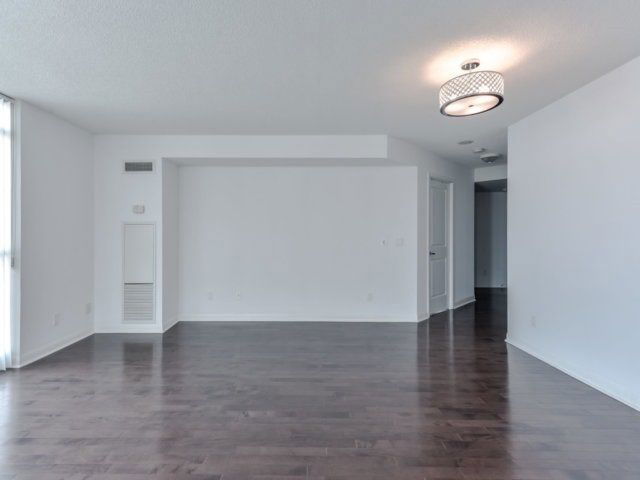 Preview image for 235 Sherway Gardens Rd #1810, Toronto