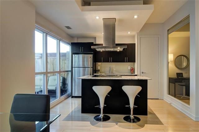 Preview image for 165 Legion Rd N #433, Toronto
