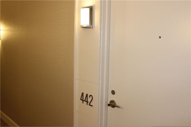 Preview image for 830 Lawrence Ave W #442, Toronto