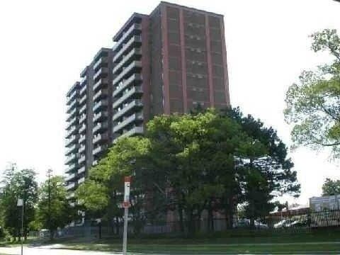 Preview image for 235 Grandravine Dr #1002, Toronto