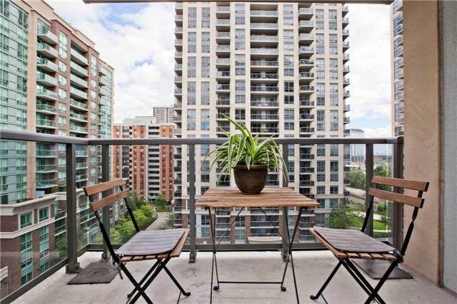Preview image for 1 Michael Power Pl #811, Toronto