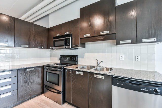 Preview image for 2 Fieldway Rd #704, Toronto