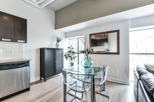 Preview image for 2 Fieldway Rd #704, Toronto