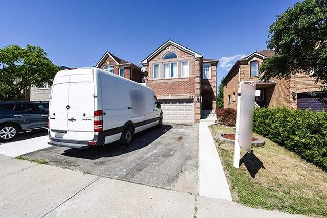 Preview image for 89 Forestgrove Circ, Brampton