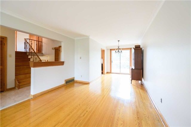 Preview image for 35 Troutbrooke Dr, Toronto