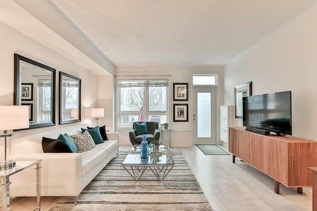 Preview image for 112 Caledonia Park Rd #2, Toronto