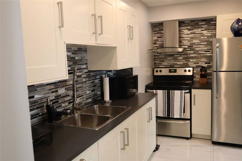 Preview image for 2835 Islington Ave #405, Toronto