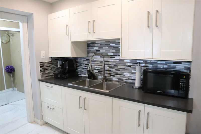 Preview image for 2835 Islington Ave #405, Toronto