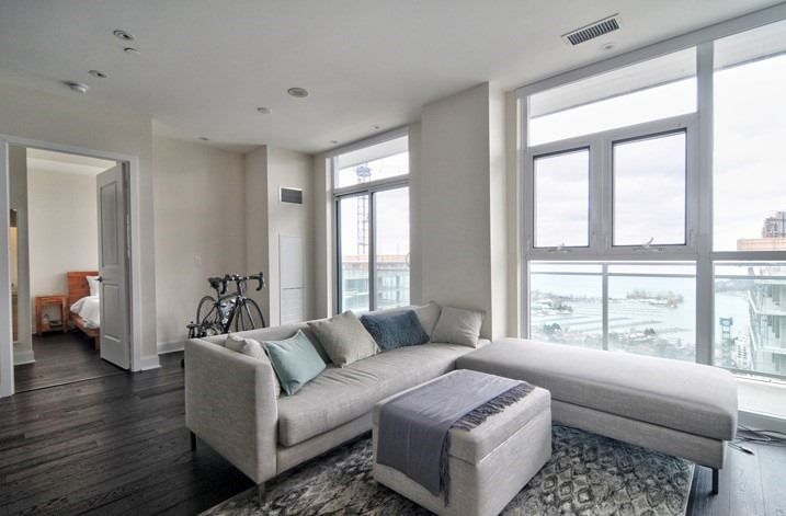 Preview image for 33 Shore Breeze Dr #Lph3601, Toronto