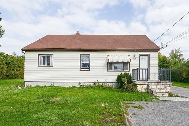 Preview image for 104 Mclaughlin Rd S, Brampton