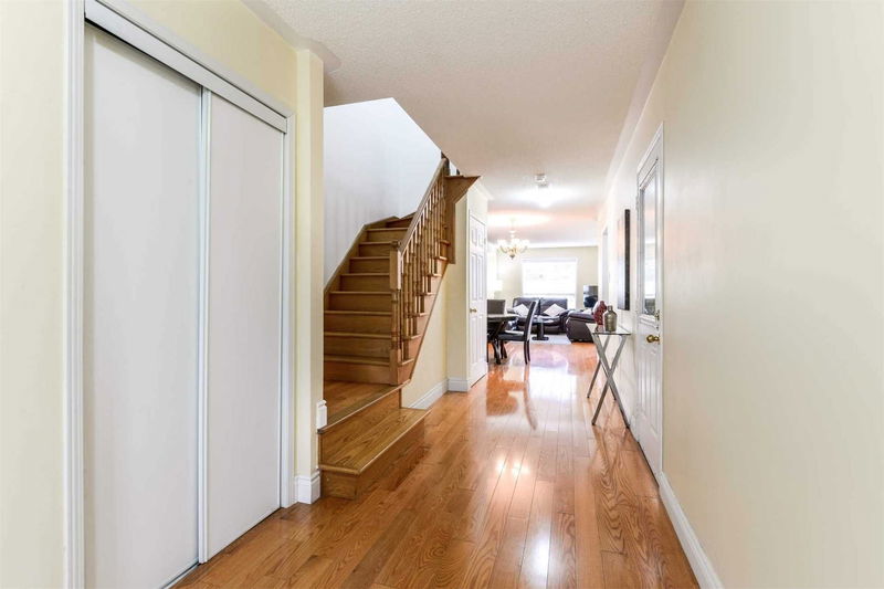 Preview image for 109 Woodhaven Dr, Brampton
