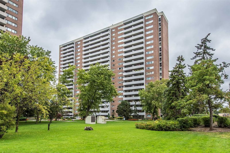 Preview image for 270 Scarlett Rd #105, Toronto