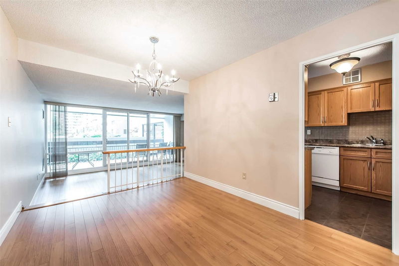 Preview image for 270 Scarlett Rd #105, Toronto