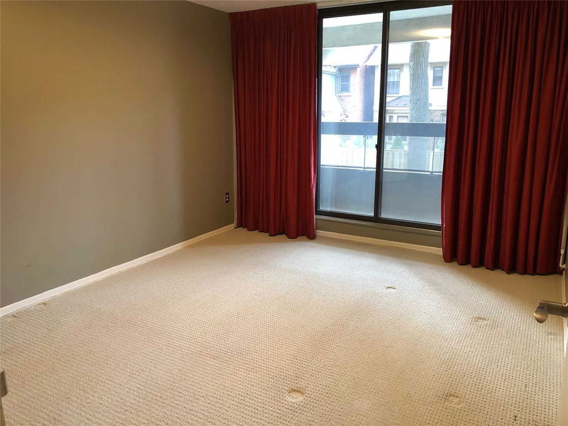 Preview image for 80 Quebec Ave #114, Toronto