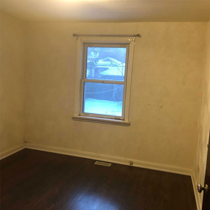 Preview image for 118 Martingrove Rd, Toronto