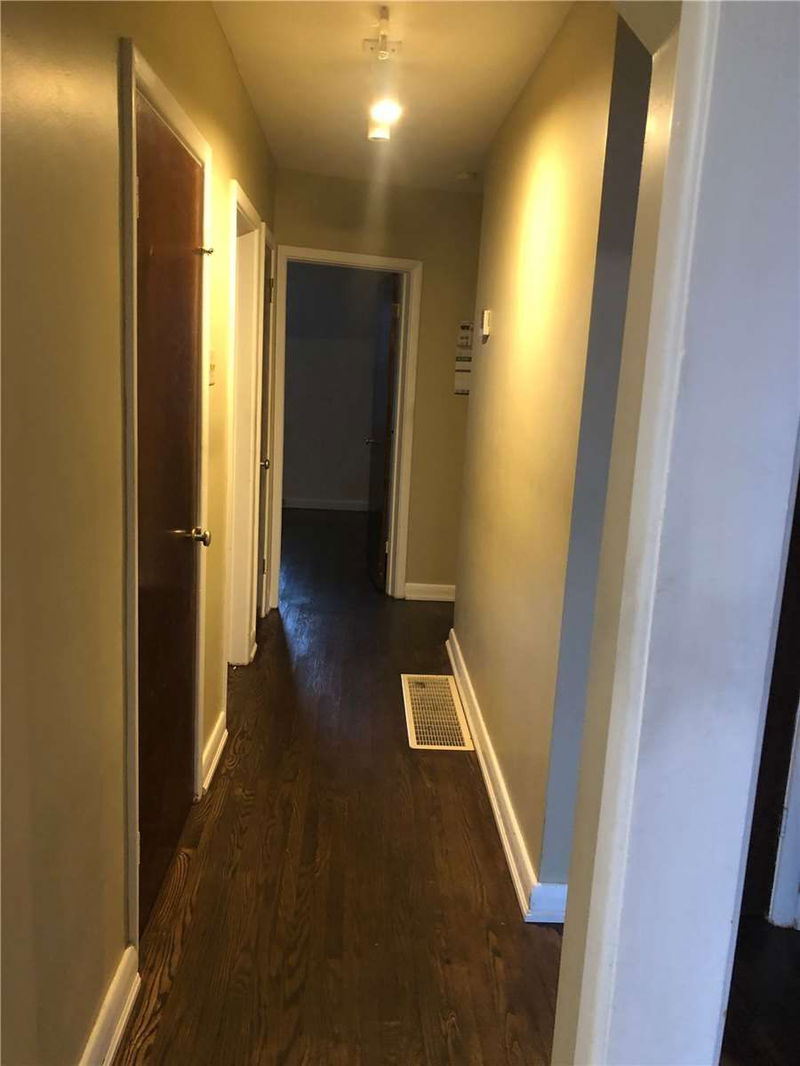 Preview image for 118 Martingrove Rd, Toronto