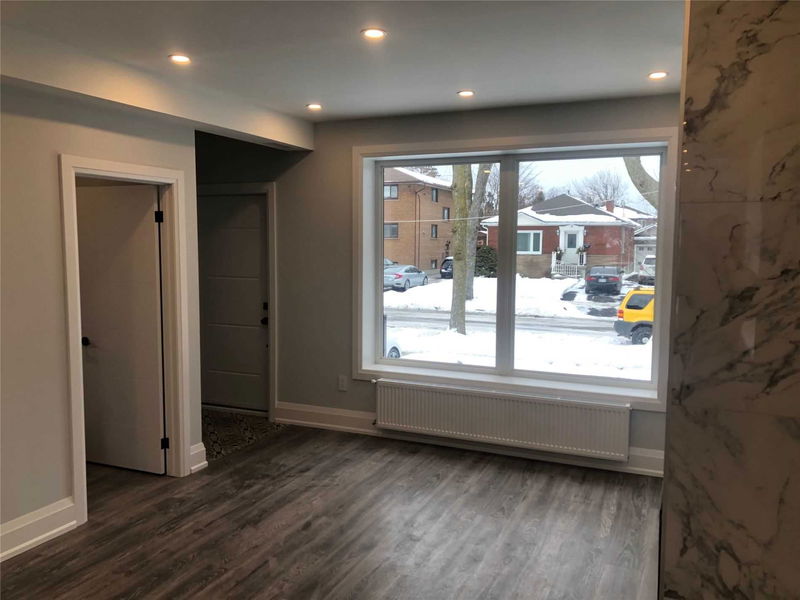 Preview image for 4 Treeview Dr, Toronto