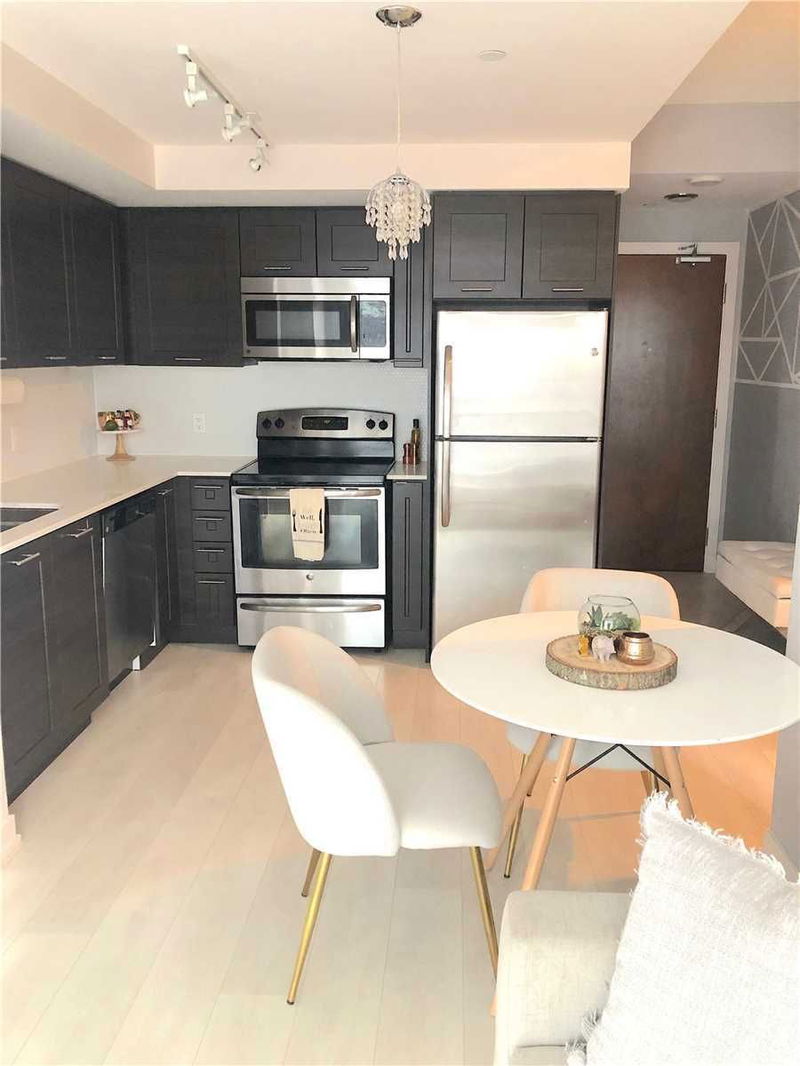 Preview image for 2212 Lake Shore Blvd W #614, Toronto