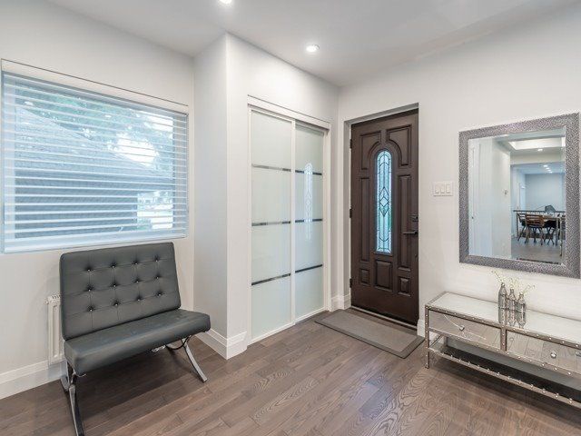 Preview image for 85 Kingsway Cres, Toronto