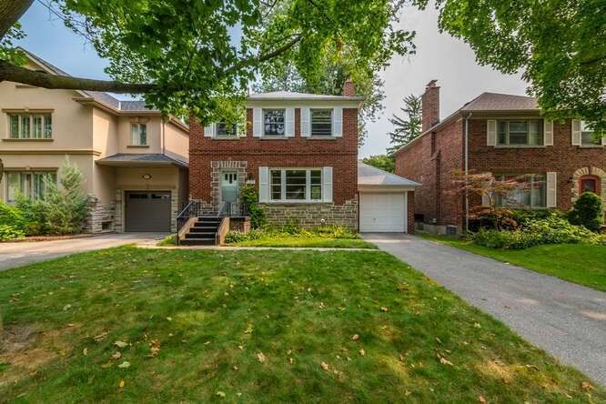 Preview image for 159 Brentwood Rd N, Toronto