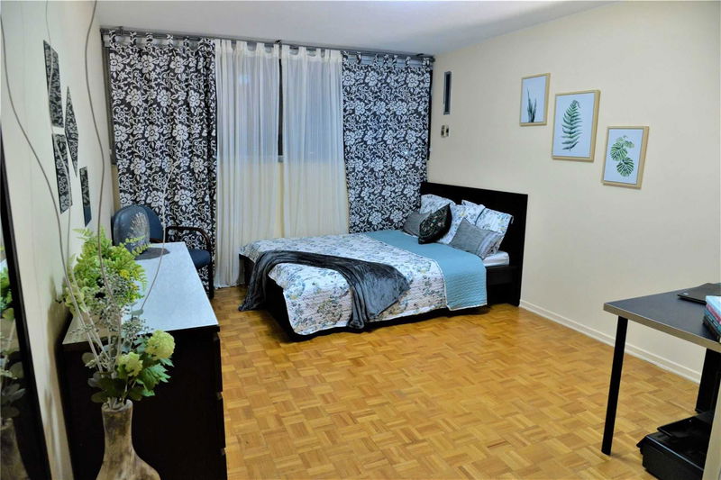 Preview image for 11 Wincott Dr #303, Toronto