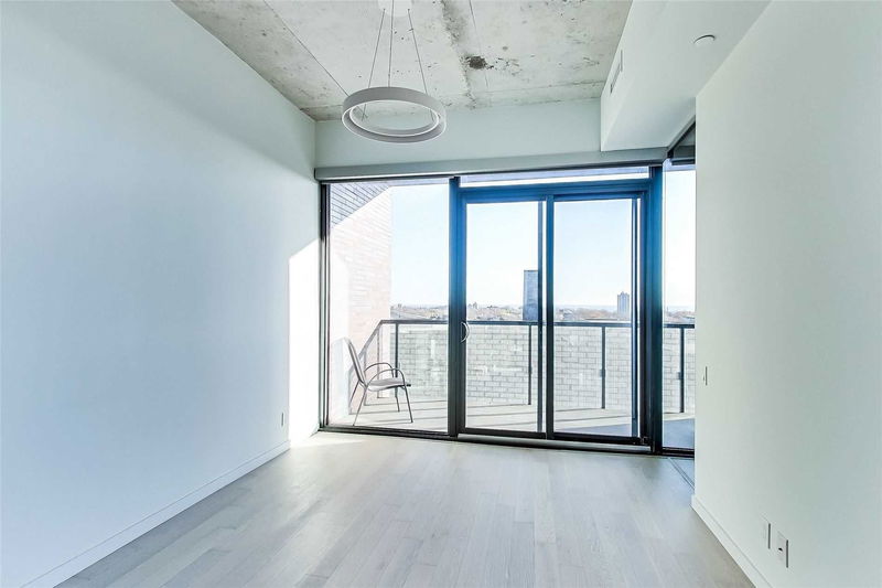 Preview image for 383 Sorauren Ave #816, Toronto