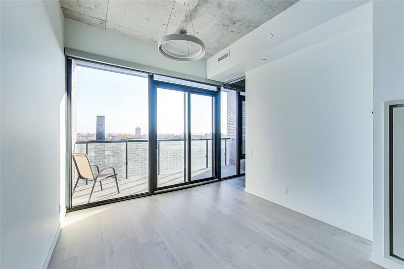 Preview image for 383 Sorauren Ave #816, Toronto