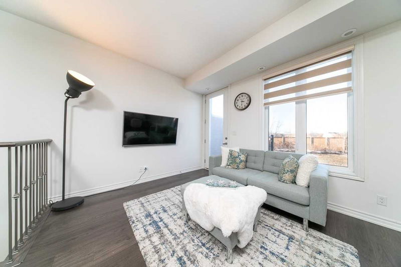 Preview image for 150 Long Branch Ave #9, Toronto