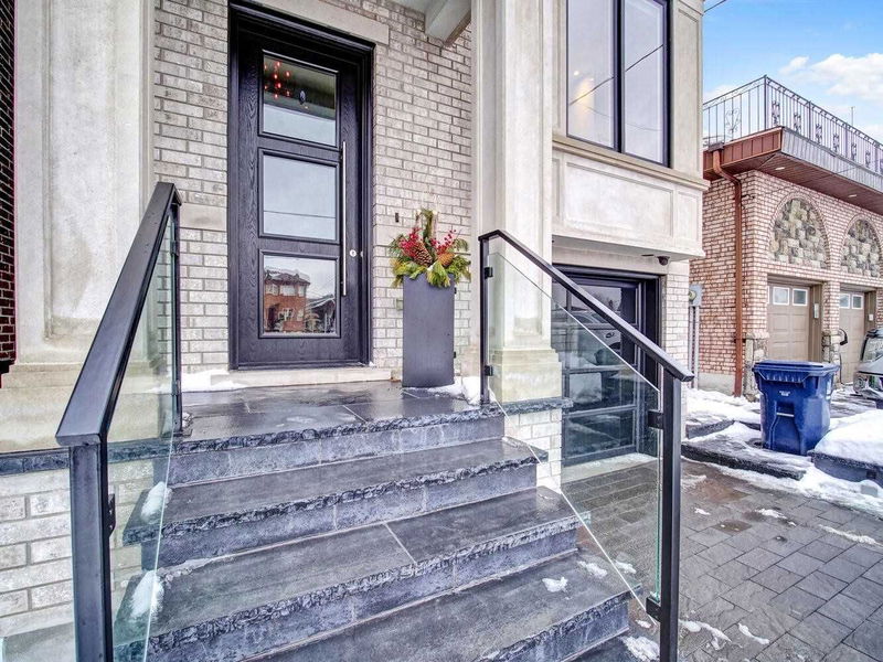 Preview image for 841 Glencairn Ave, Toronto