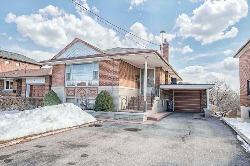 Preview image for 7 Cornelius Pkwy, Toronto