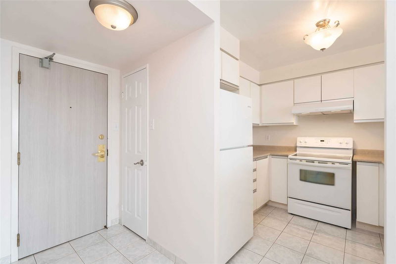 Preview image for 2177 Burnhamthorpe Rd #1302, Mississauga