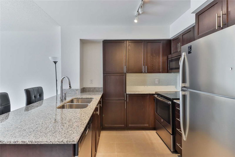 Preview image for 830 Lawrence Ave W #707, Toronto