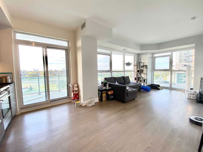 Preview image for 33 Shore Breeze Dr #904, Toronto