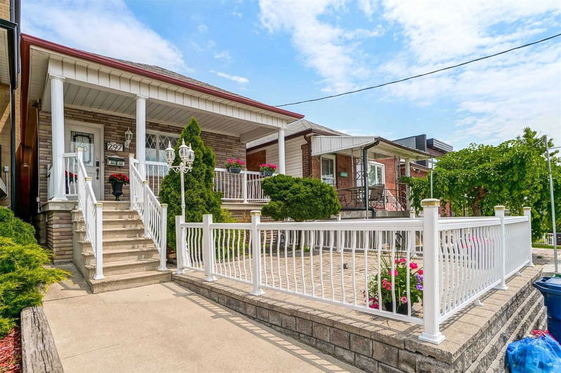 Preview image for 297 Gilbert Ave, Toronto