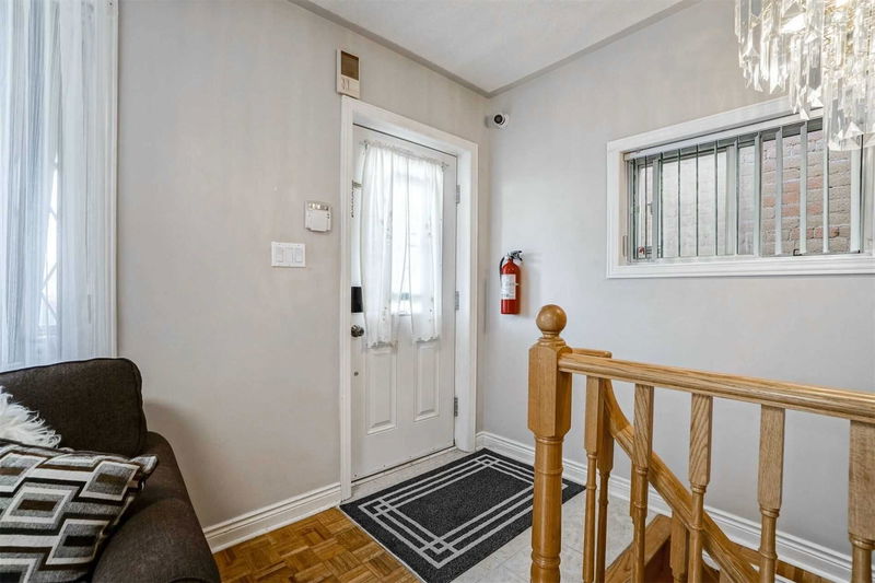 Preview image for 297 Gilbert Ave, Toronto