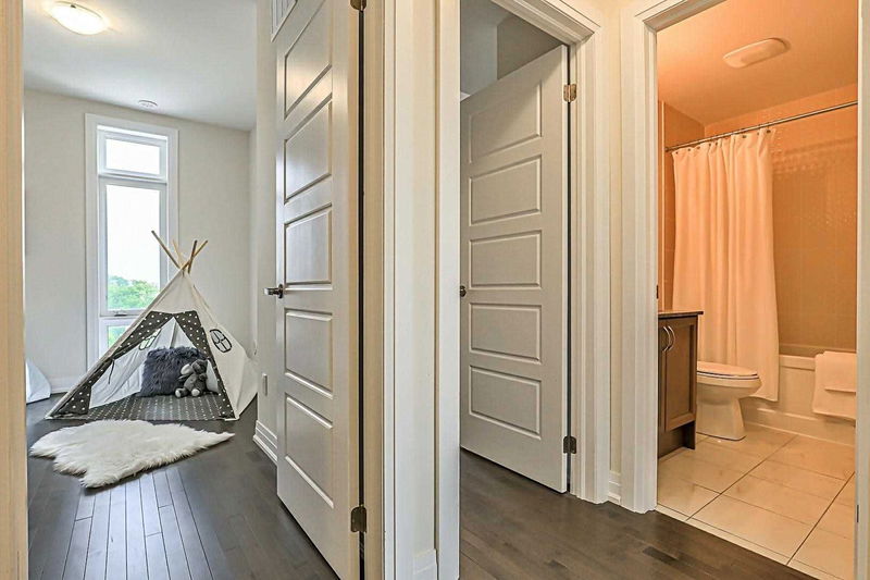 Preview image for 721 Lawrence Ave W #66, Toronto