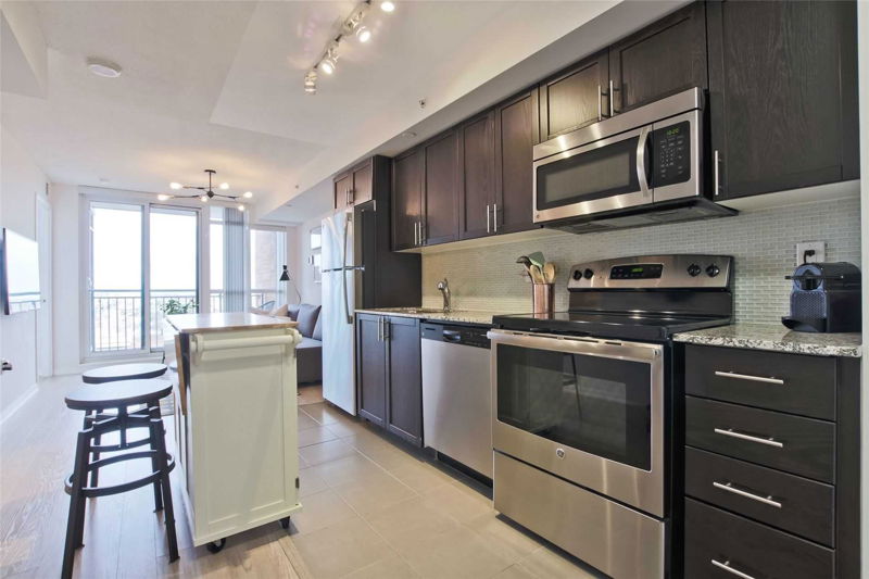Preview image for 830 Lawrence Ave W #2103, Toronto